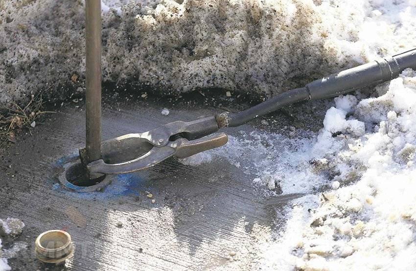 Разморозка трубы отвода воды септика в Хотьково